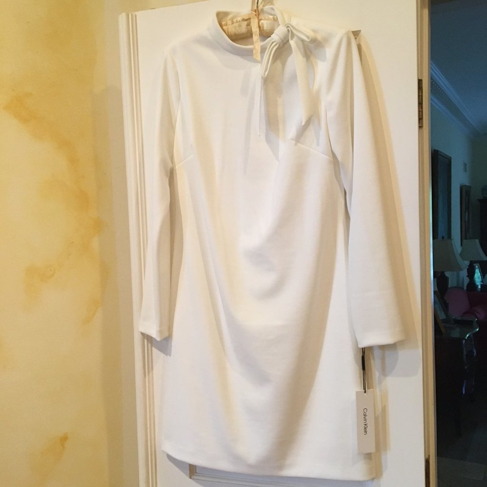 NWT - White Calvin Klein long-sleeved dress with bow and gold zipper